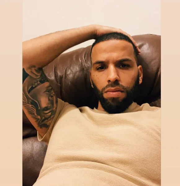 Aggro Santos Shirtless 3