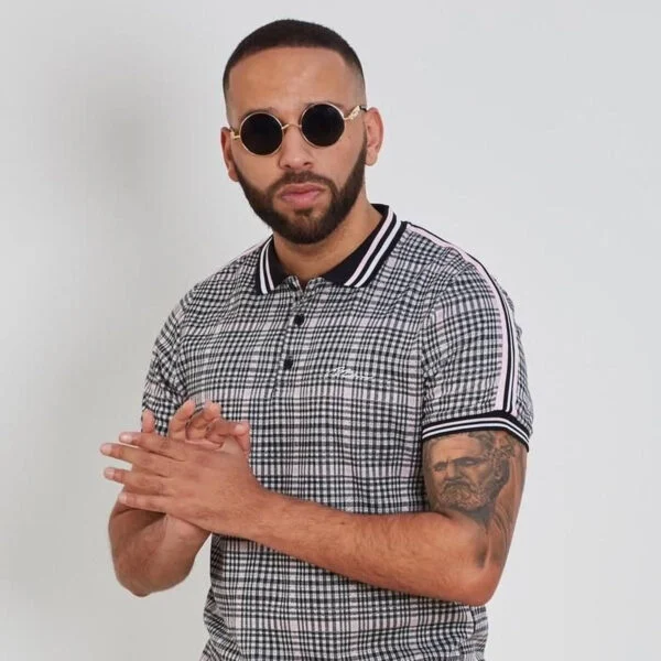 Aggro Santos Shirtless 4
