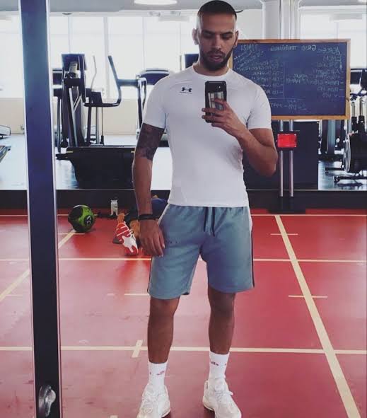 Aggro Santos Shirtless 5