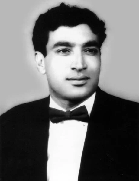 Ahmad Faraz Family 4