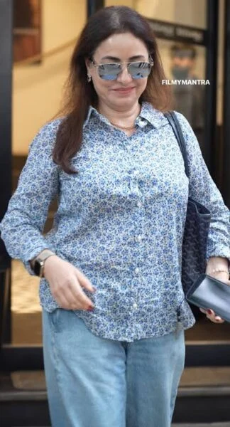 Anjali Tendulkar Family 4