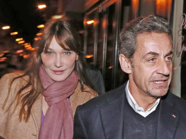 Carla Bruni Family 3