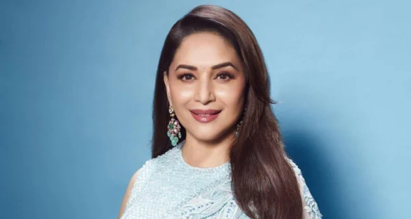 Madhuri Dixit Family 8