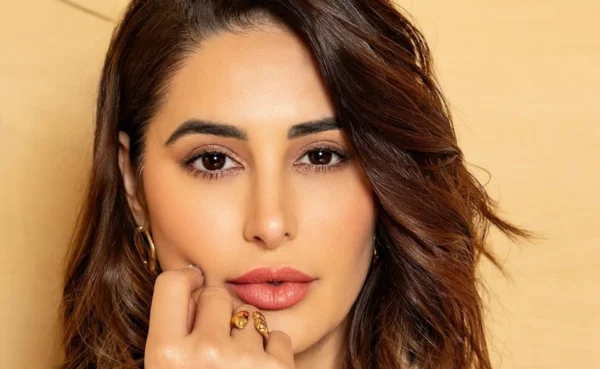 Nargis Fakhri Family 4