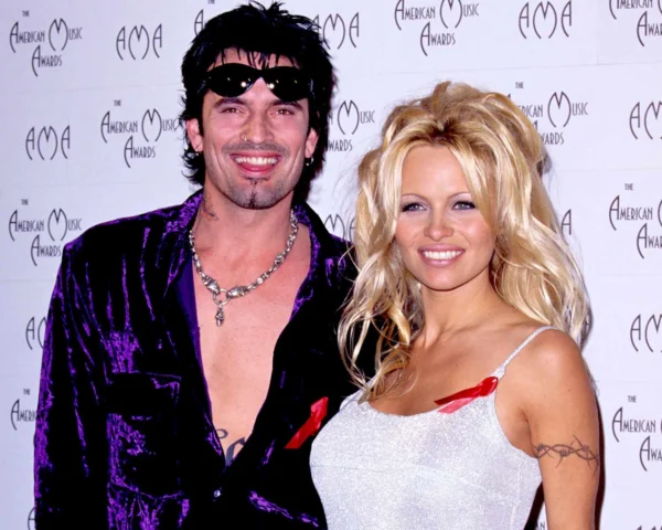 Pamela Anderson Family 2 Pamela Anderson Family 2