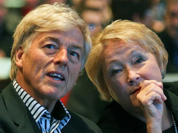 Pauline Marois Family 5