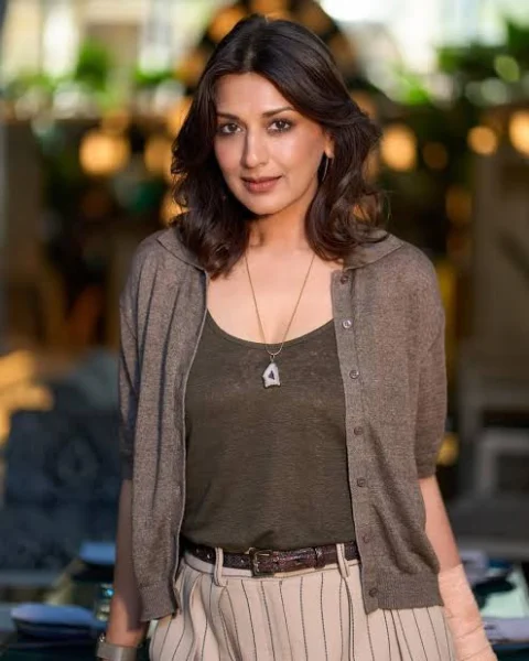 Sonali Bendre Family 4